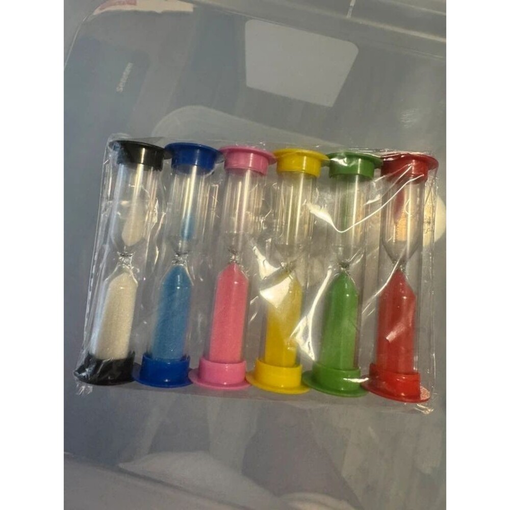 Six hourglass timers